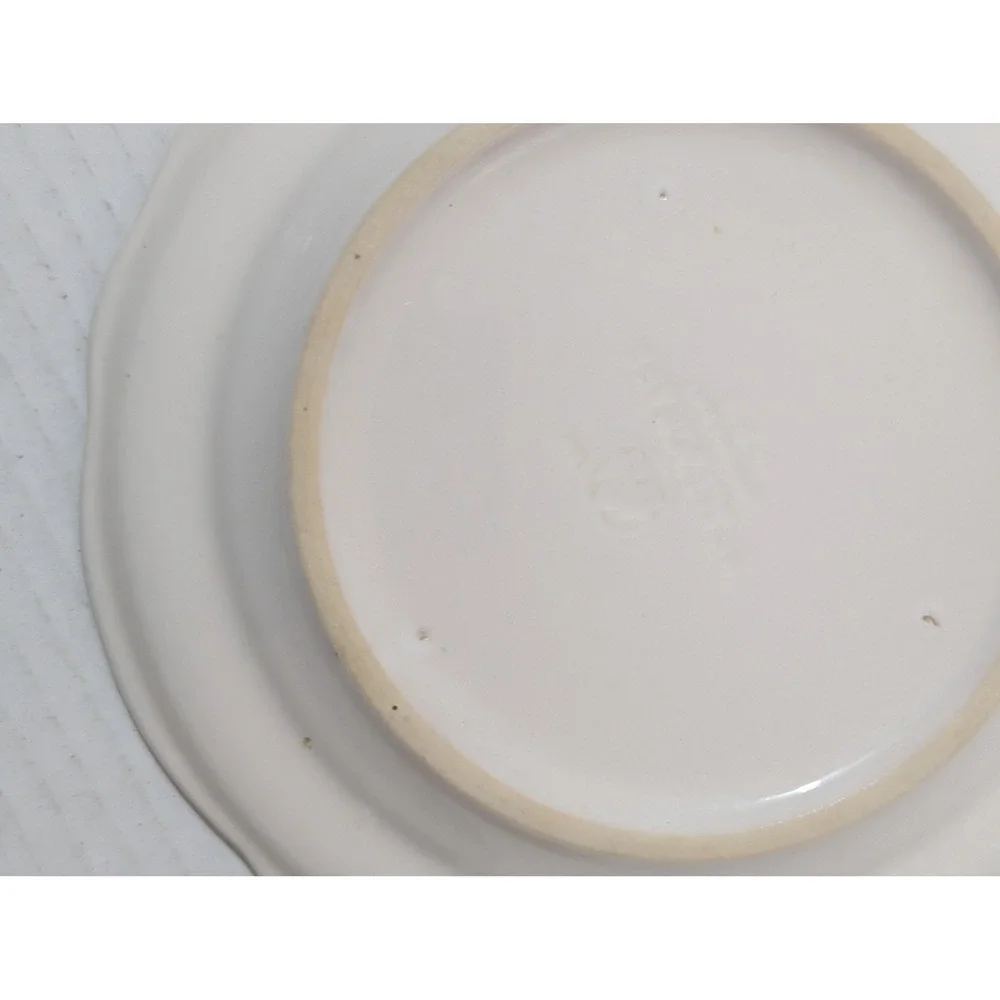 Pfaltzgraaff Gazebo White Stoneware Bread and Butter Plates Set of 4 Scalloped